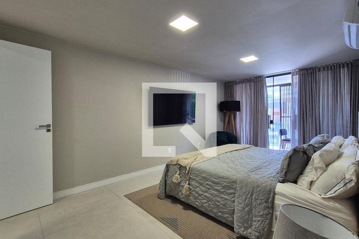 Casa, 3 quartos, 325 m² - Foto 56