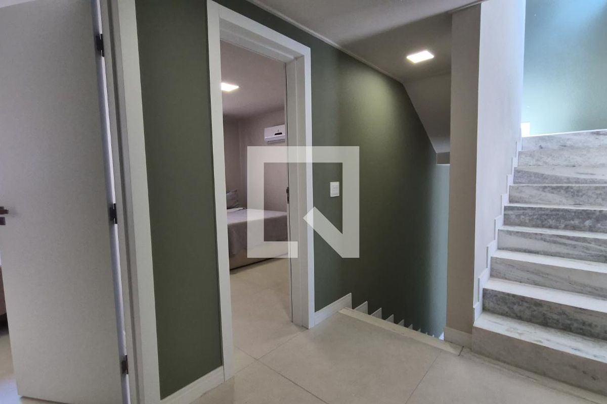 Casa, 3 quartos, 325 m² - Foto 84
