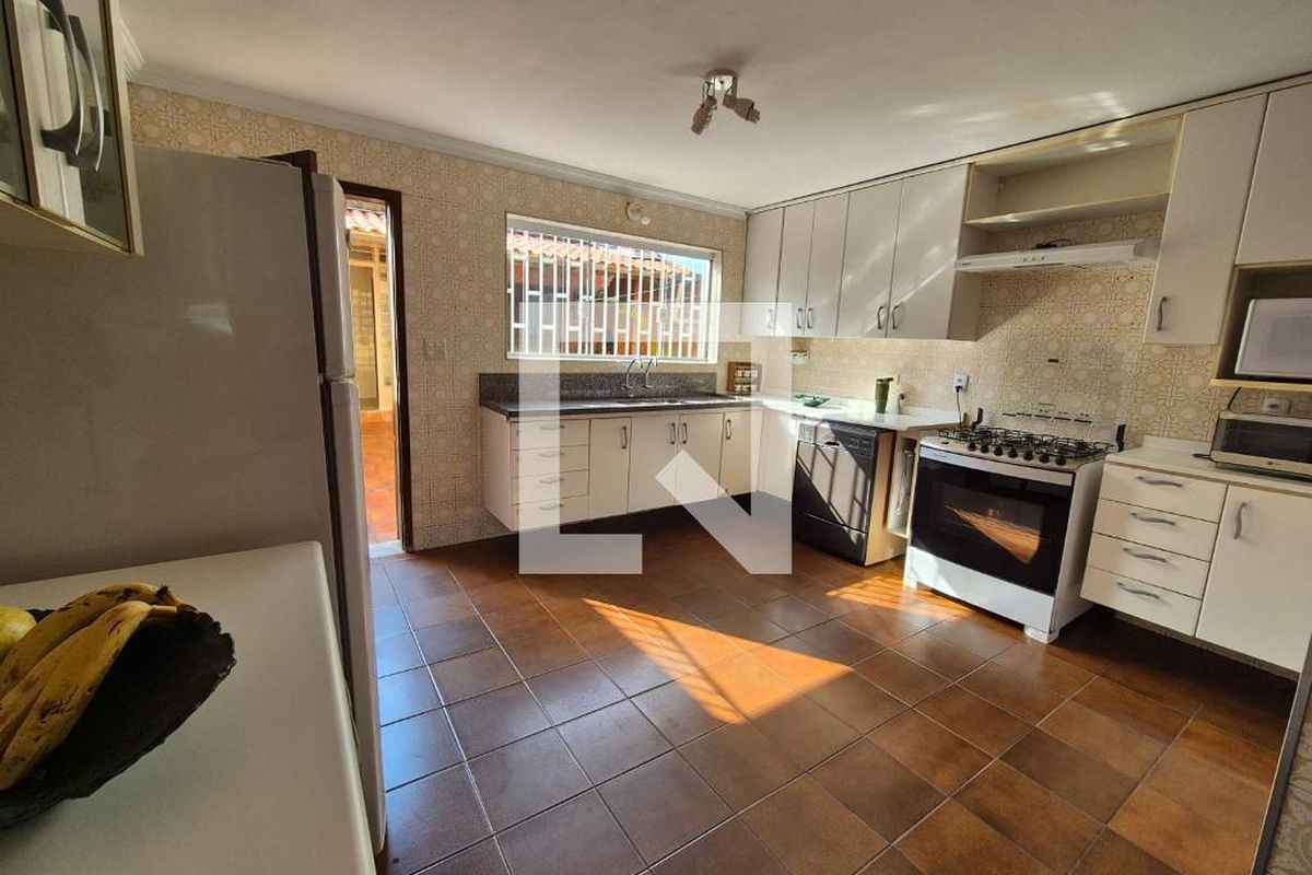 Casa, 4 quartos, 180 m² - Foto 38