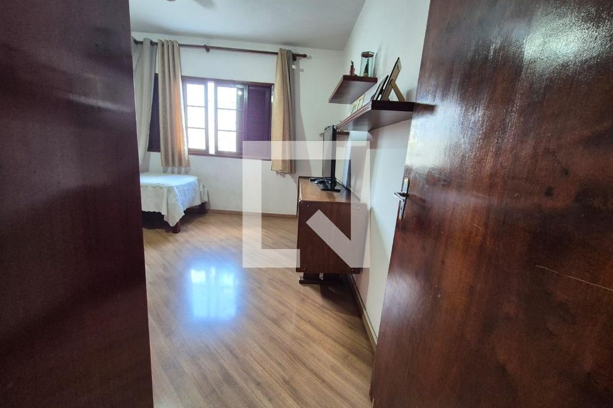 Casa, 4 quartos, 180 m² - Foto 24
