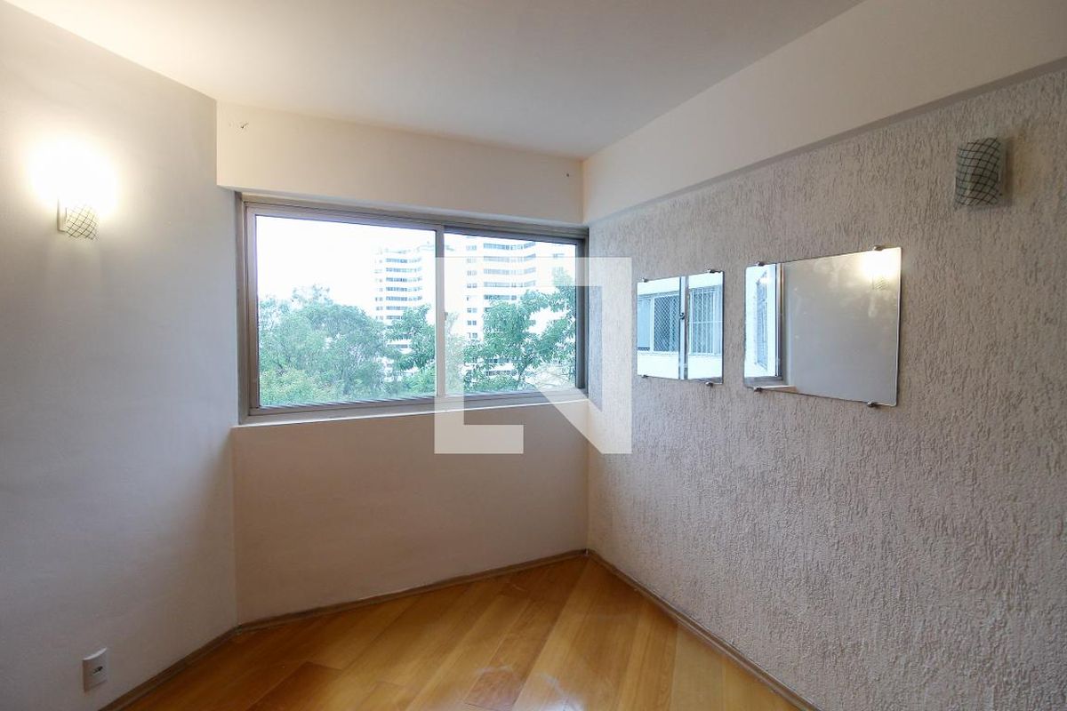 Apartamento, 3 quartos, 70 m² - Foto 3