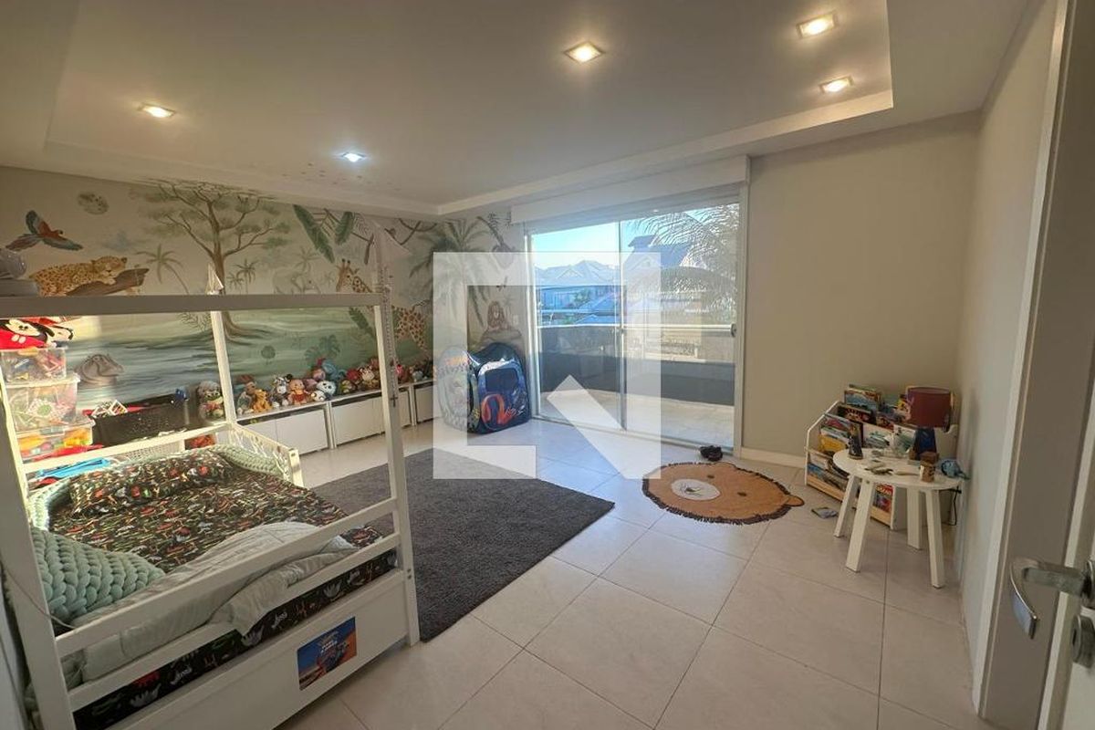 Casa, 4 quartos, 273 m² - Foto 38