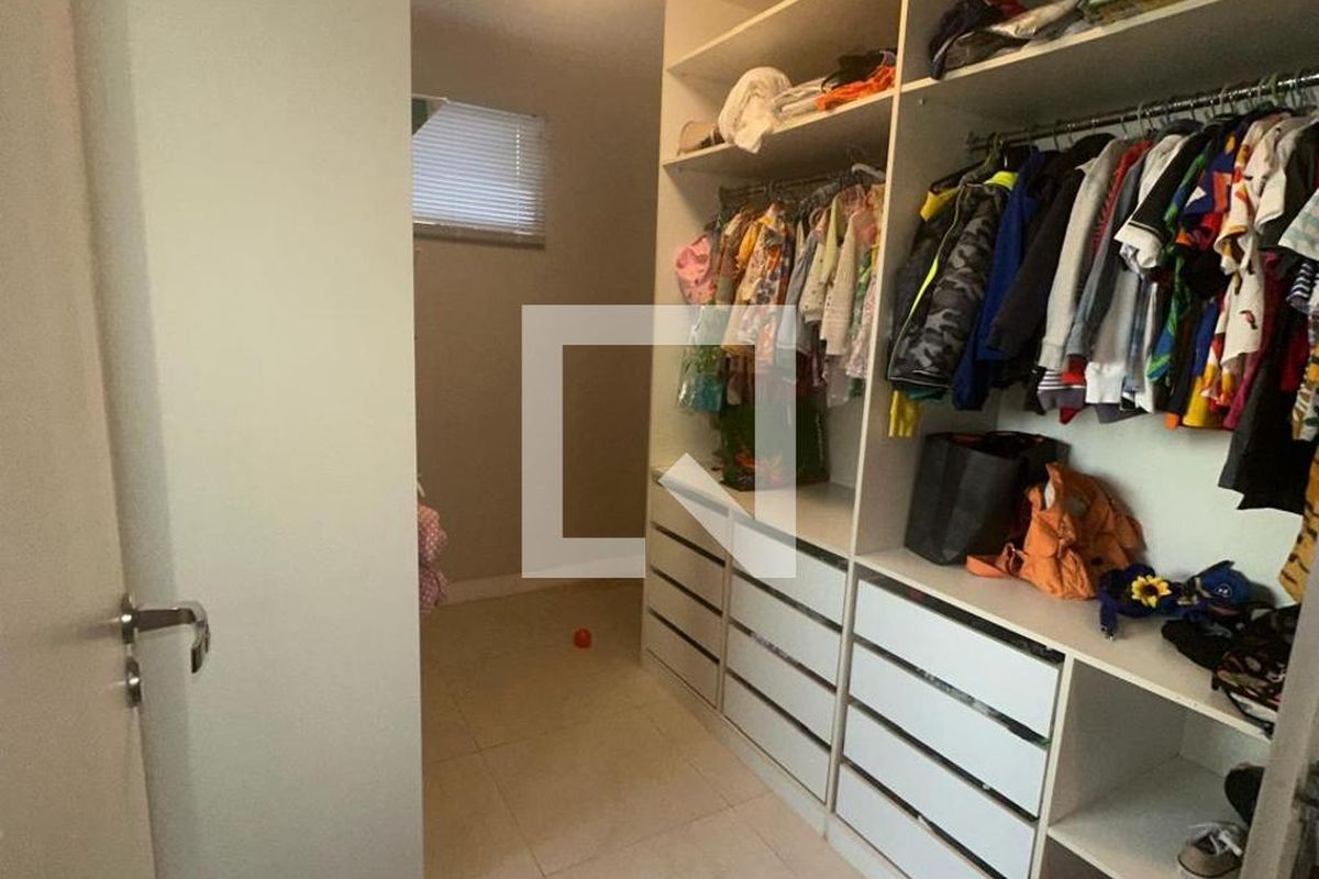 Casa, 4 quartos, 273 m² - Foto 50