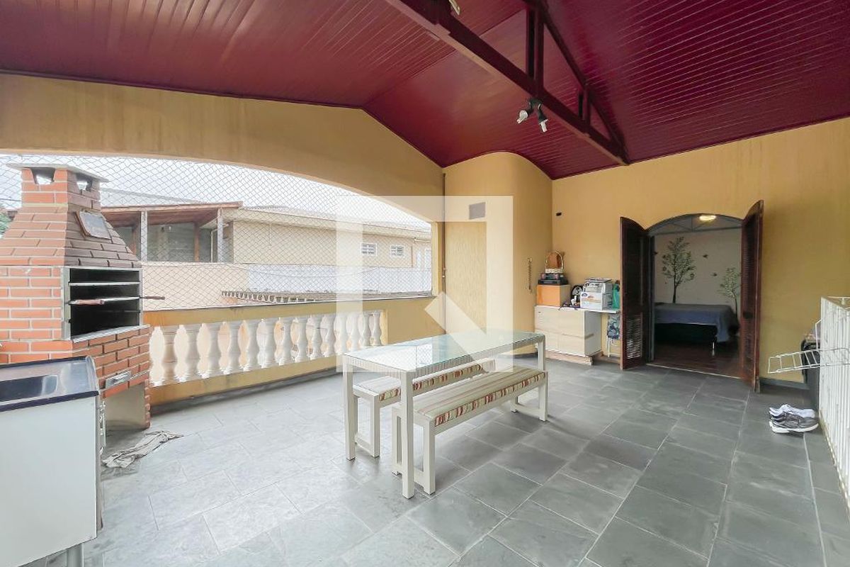 Casa, 3 quartos, 240 m² - Foto 26