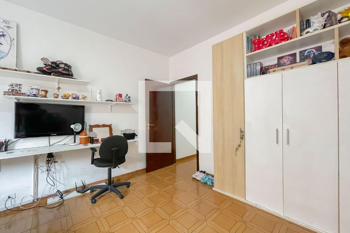 Casa, 3 quartos, 240 m² - Foto 38