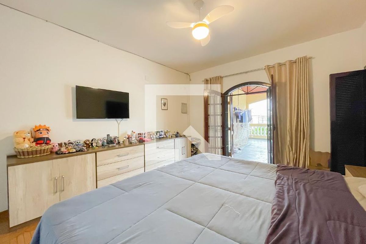Casa, 3 quartos, 240 m² - Foto 14
