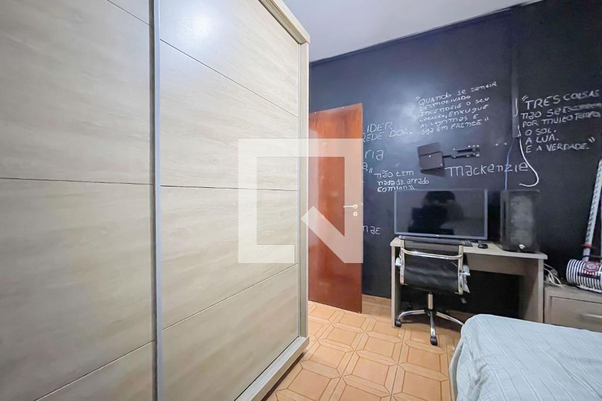Casa, 3 quartos, 240 m² - Foto 46