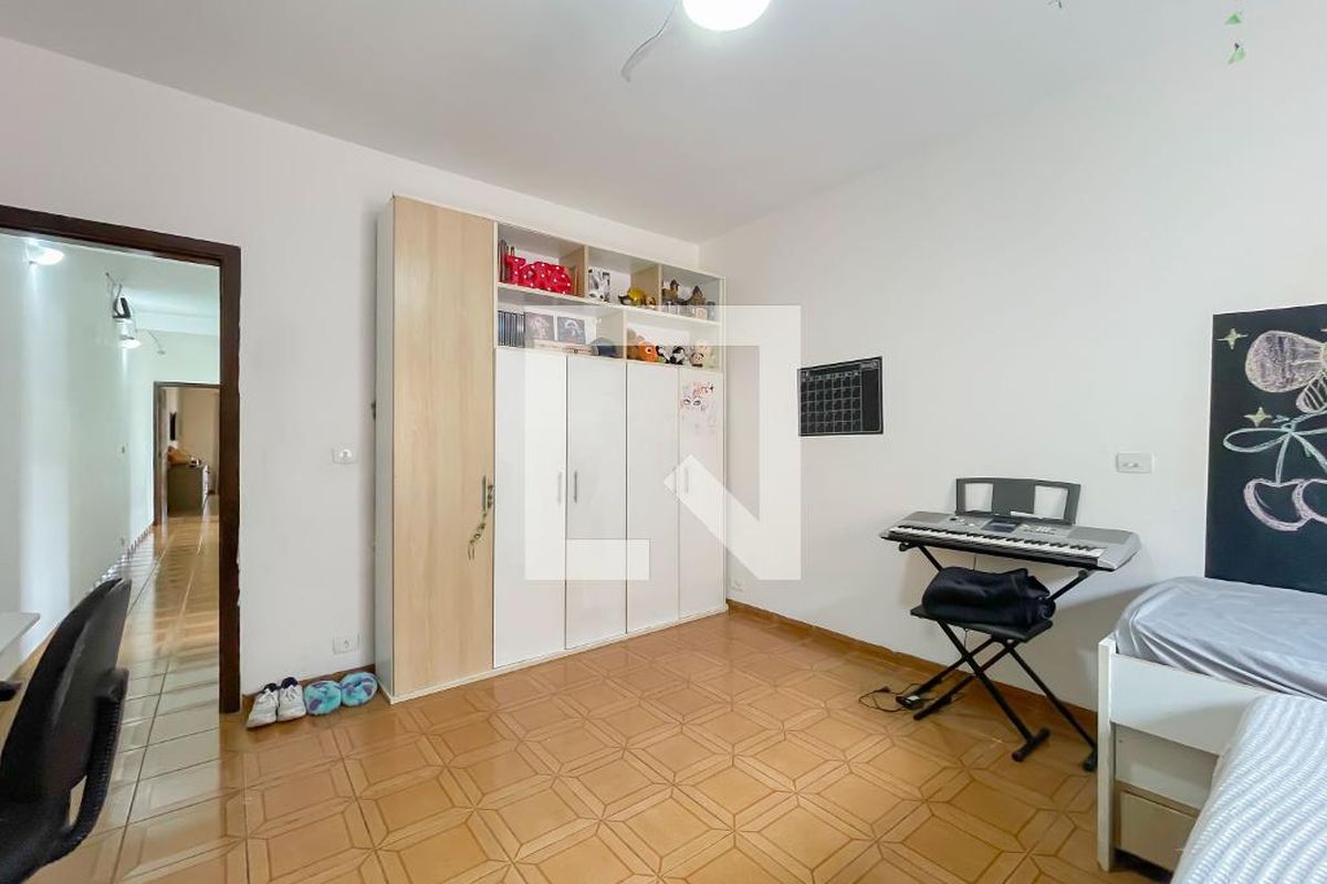 Casa, 3 quartos, 240 m² - Foto 36