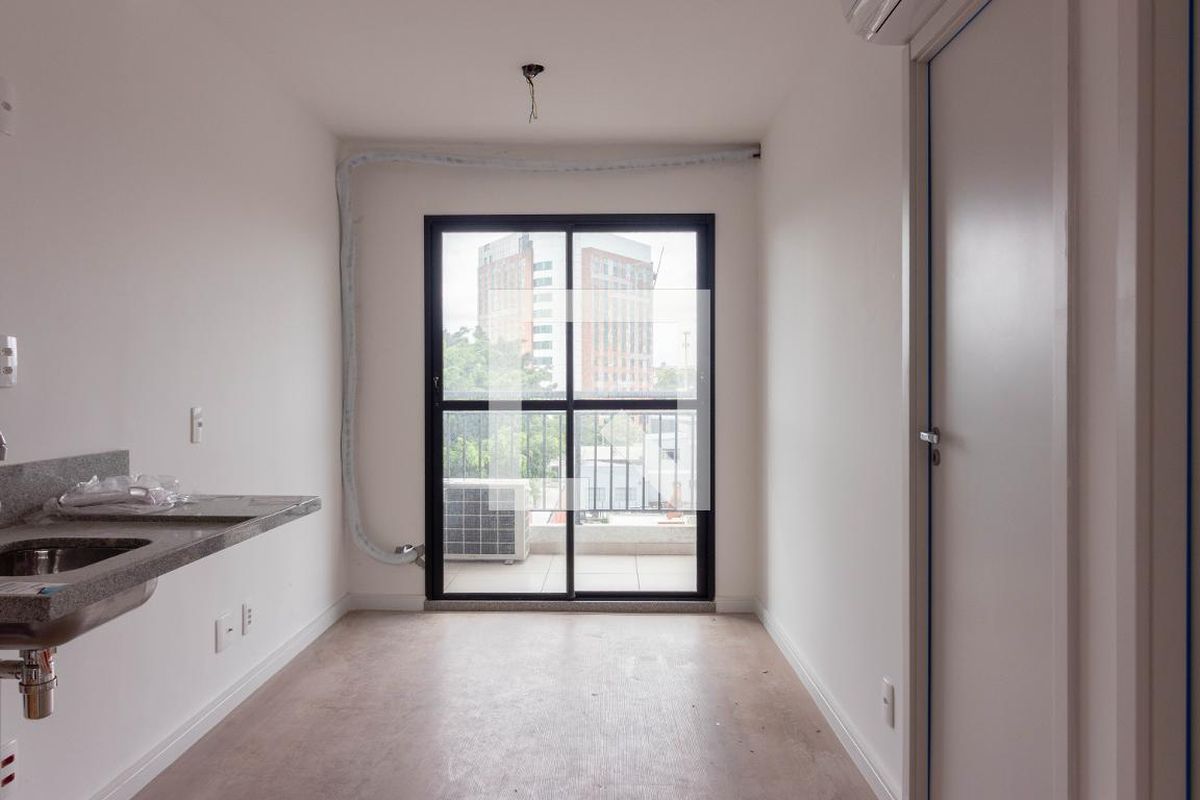 Apartamento, 1 quarto, 27 m² - Foto 2
