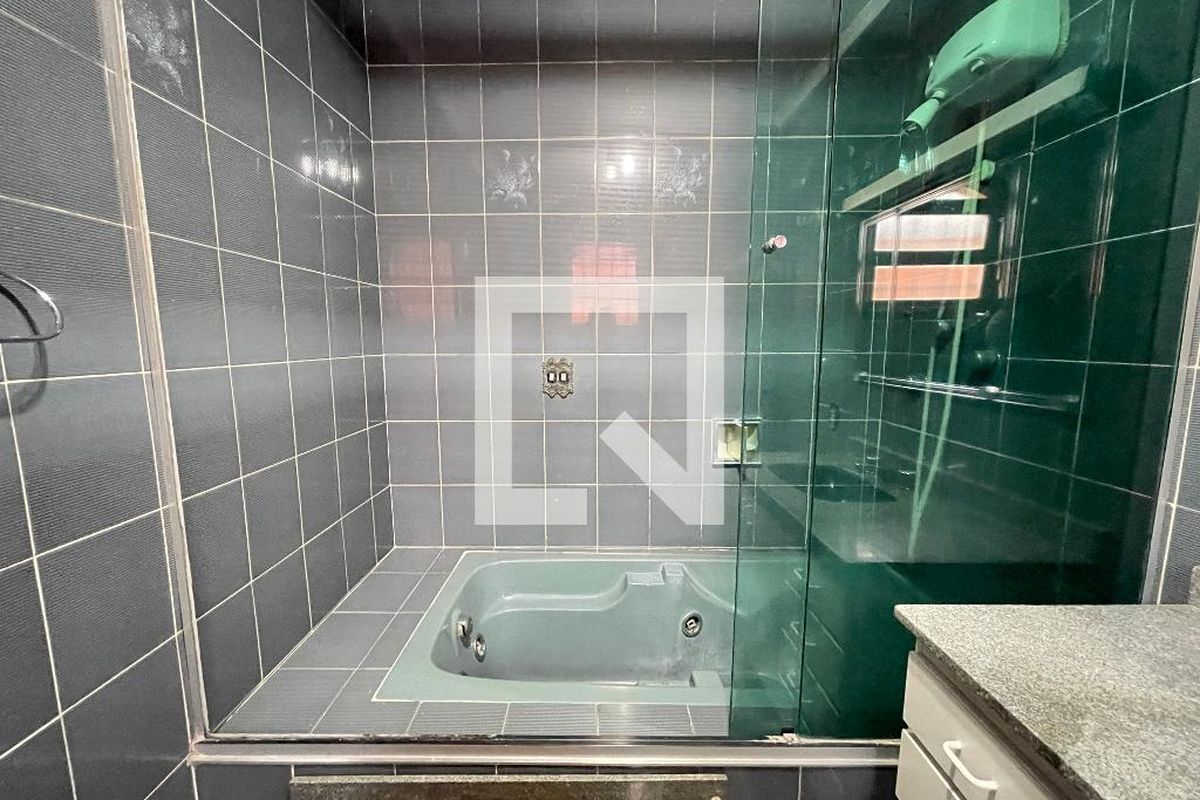 Casa, 4 quartos, 272 m² - Foto 54