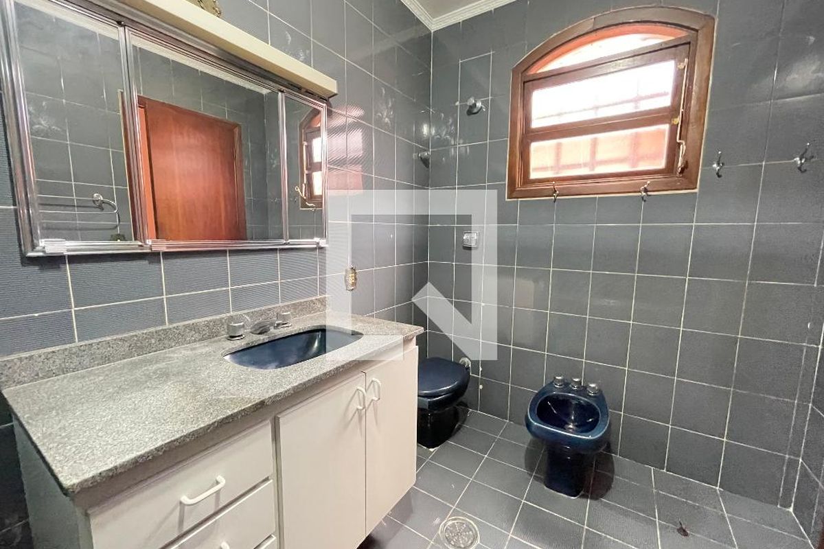 Casa, 4 quartos, 272 m² - Foto 57
