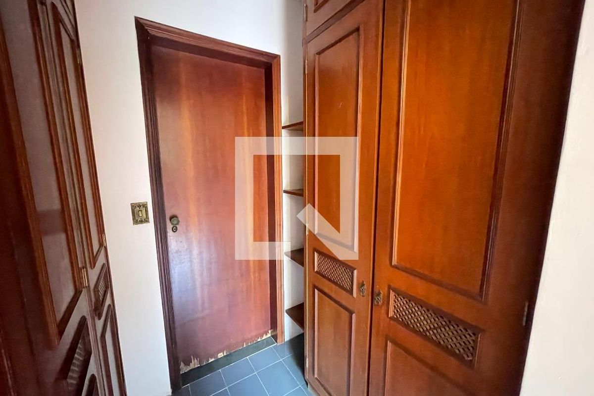 Casa, 4 quartos, 272 m² - Foto 34
