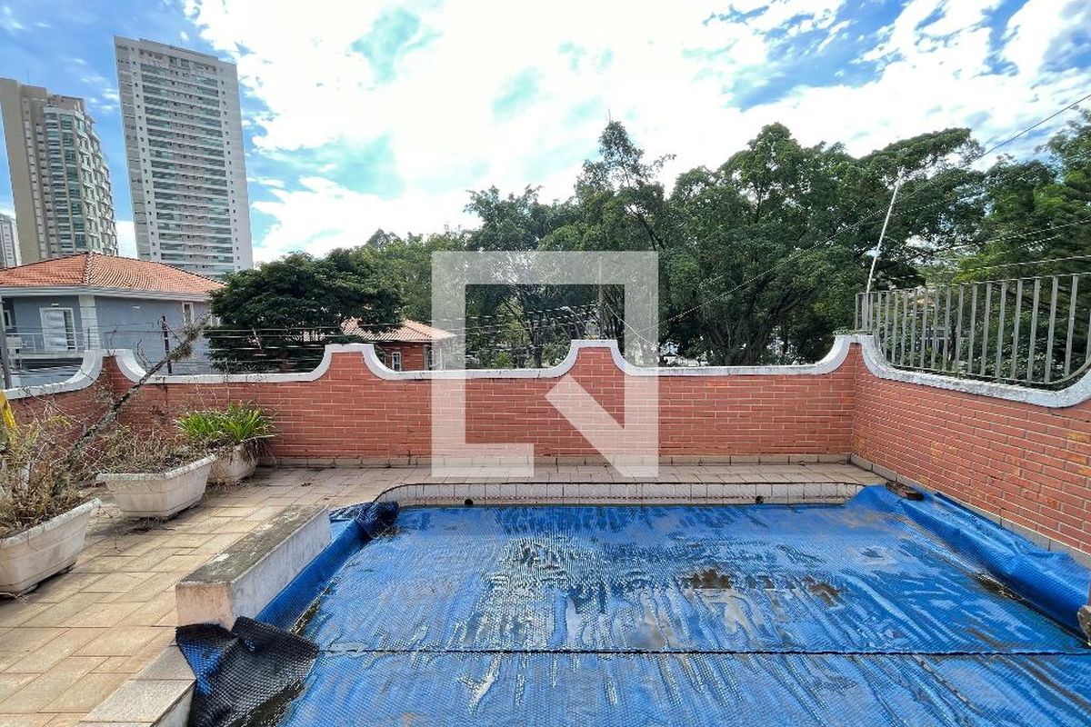 Casa, 4 quartos, 272 m² - Foto 40