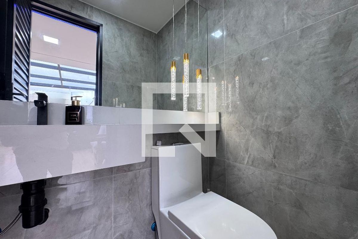 Casa, 3 quartos, 217 m² - Foto 100