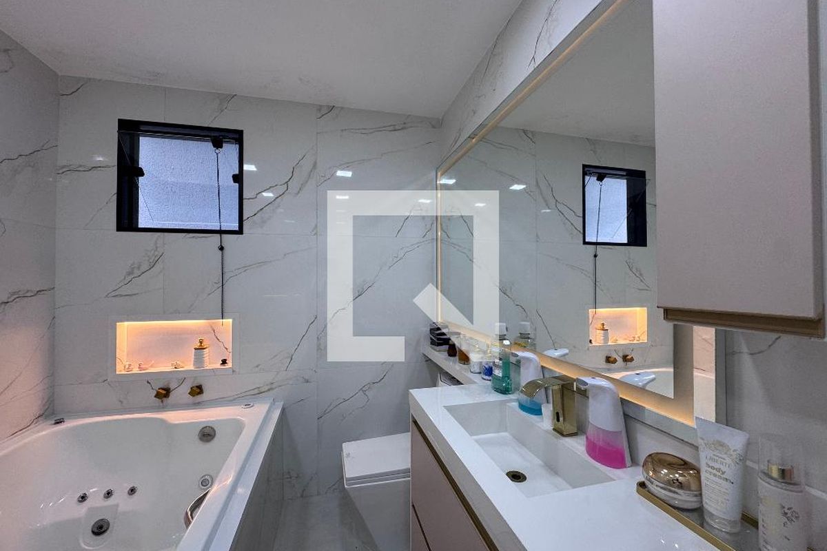 Casa, 3 quartos, 217 m² - Foto 42