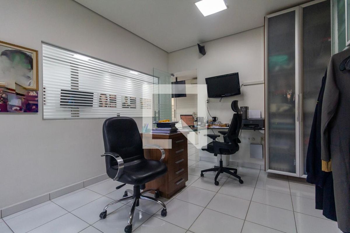 Casa, 3 quartos, 250 m² - Foto 11