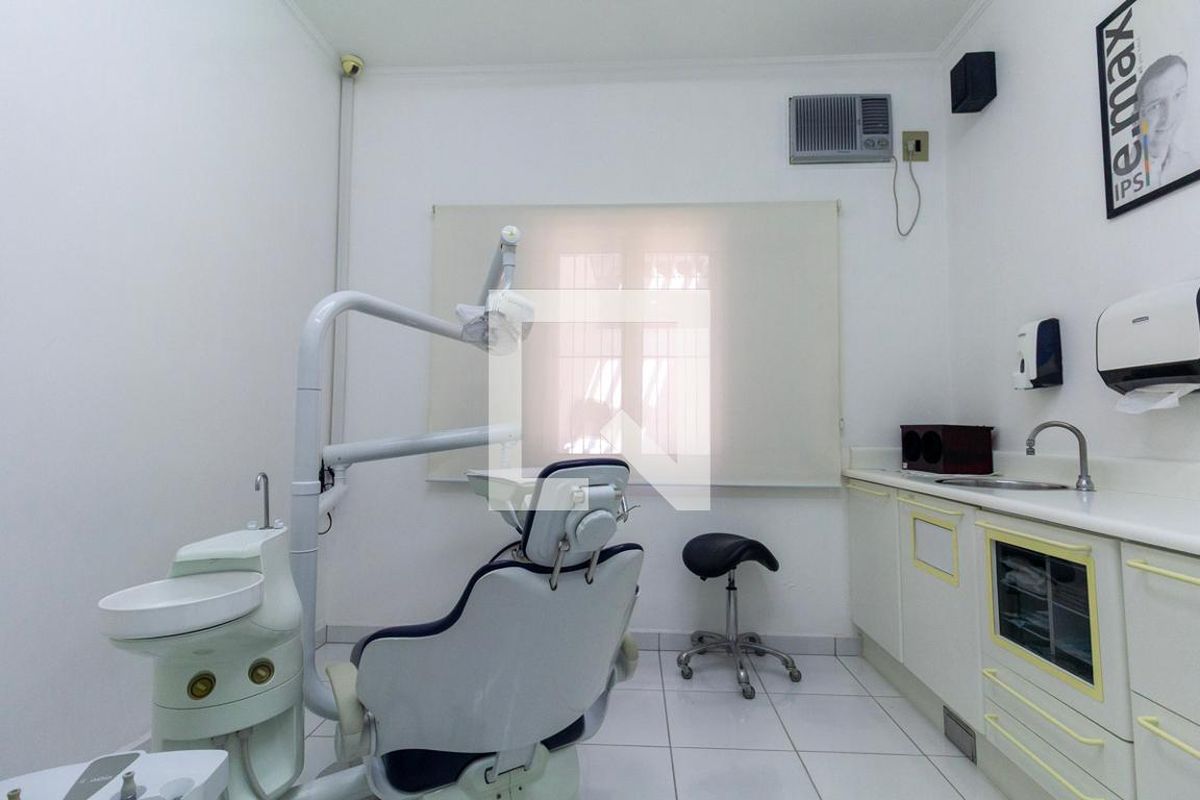 Casa, 3 quartos, 250 m² - Foto 18