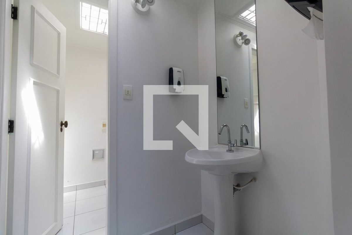 Casa, 3 quartos, 250 m² - Foto 24