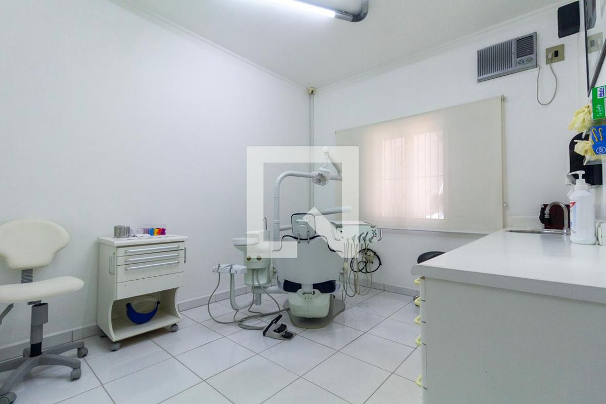 Casa, 3 quartos, 250 m² - Foto 17