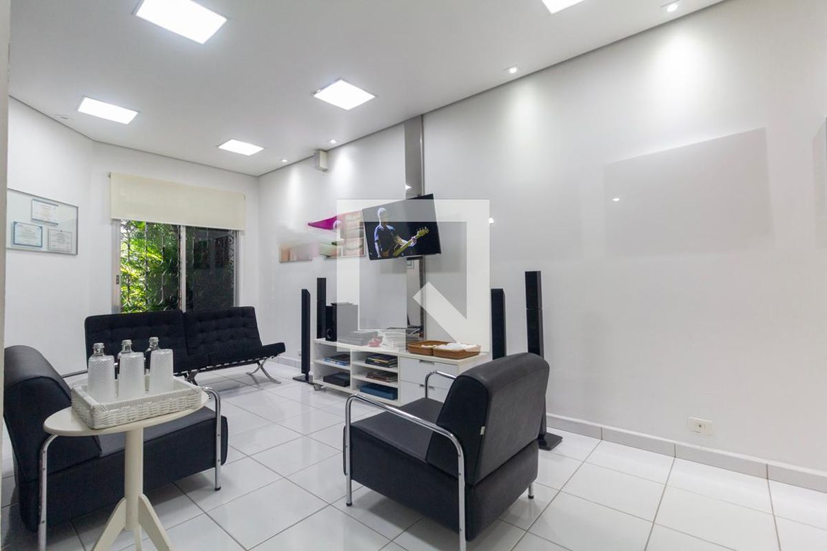Casa, 3 quartos, 250 m² - Foto 2