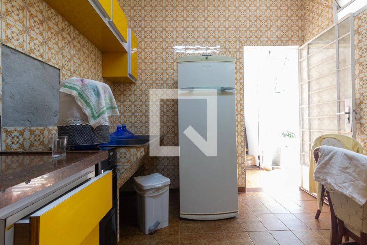 Casa, 3 quartos, 250 m² - Foto 44