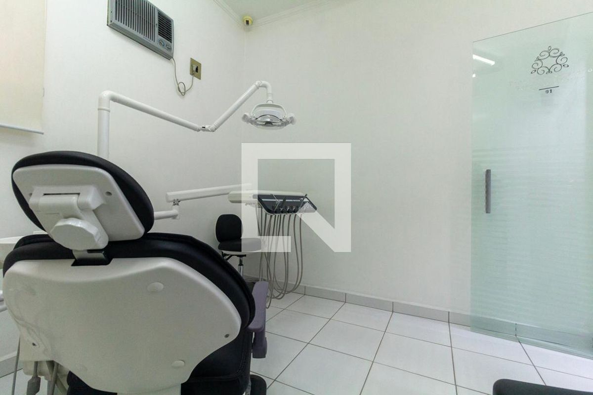 Casa, 3 quartos, 250 m² - Foto 14