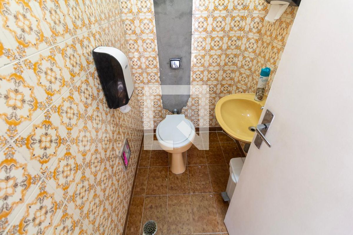Casa, 3 quartos, 250 m² - Foto 35