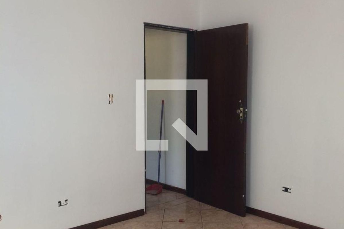 Casa, 3 quartos, 240 m² - Foto 16