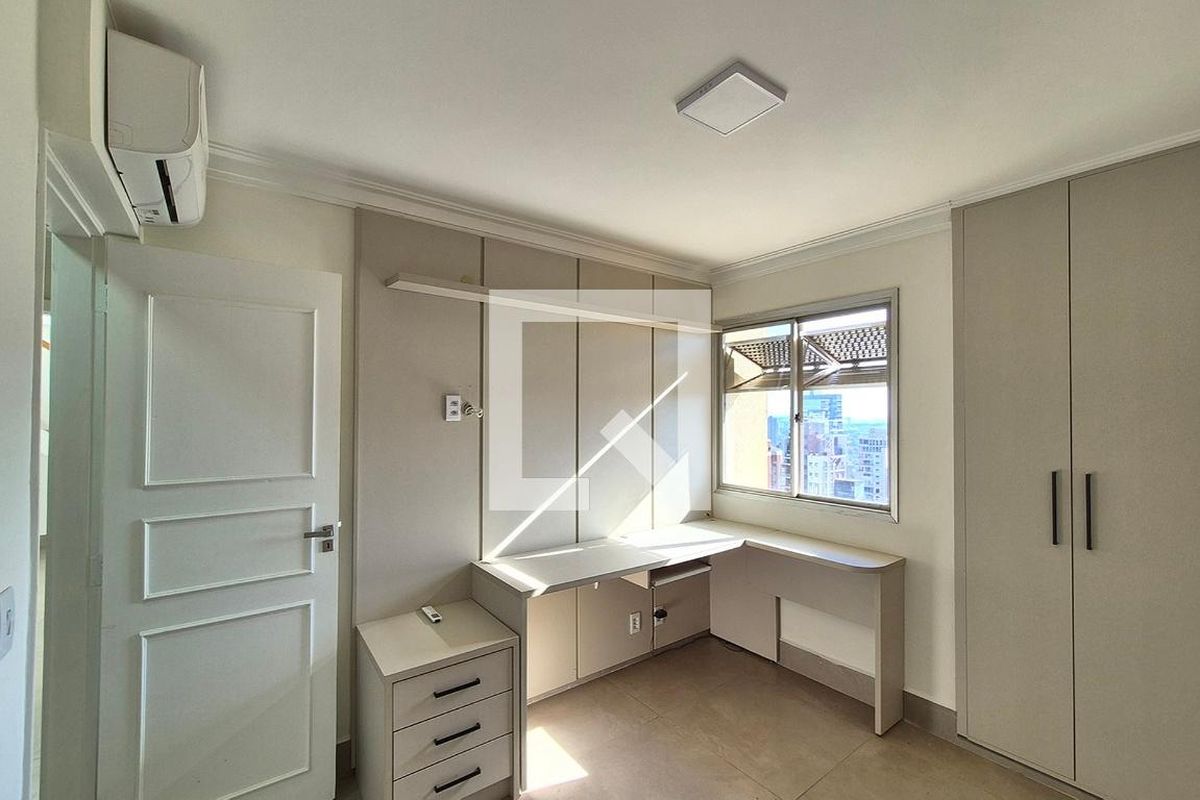 Apartamento à Venda - Cambuí, 3 Quartos,  206 m2 em , Campinas - sp | SoloBR