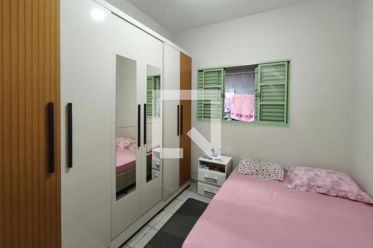 Casa à Venda - Swiss Park, 2 Quartos,  74 m2 em , Campinas - sp | SoloBR