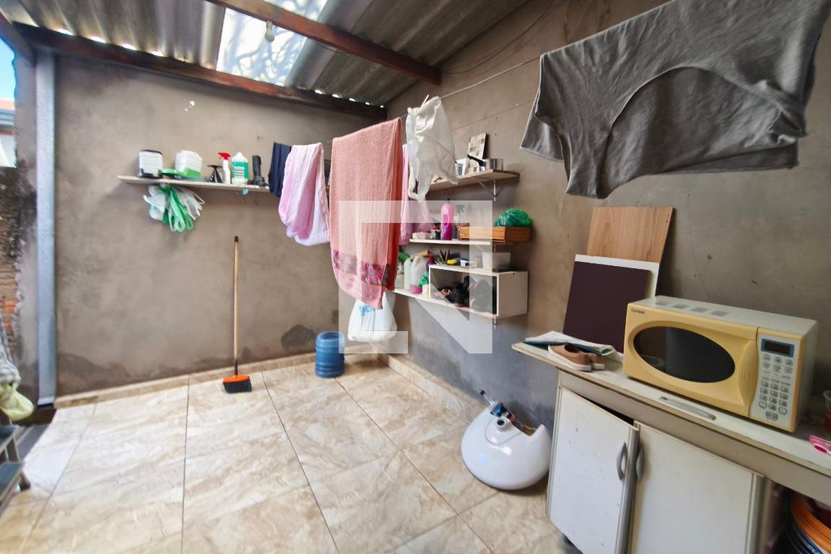 Casa à Venda - Swiss Park, 2 Quartos,  74 m2 em , Campinas - sp | SoloBR