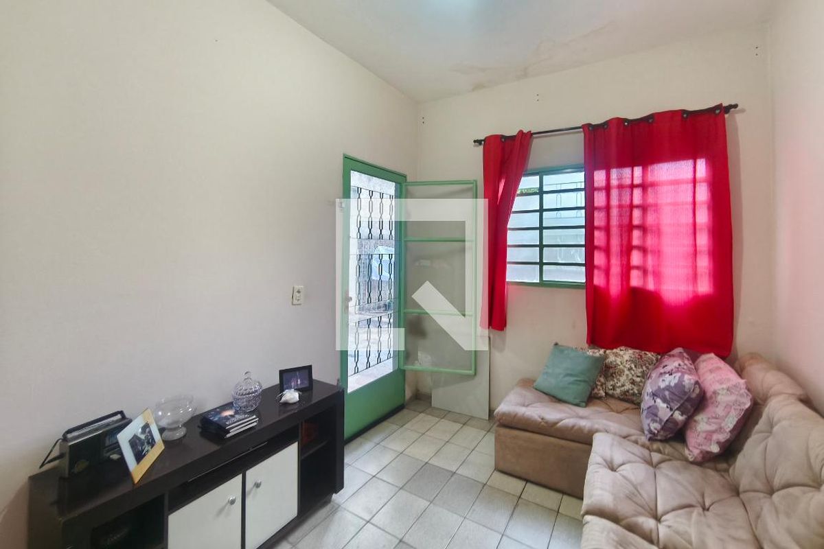 Casa à Venda - Swiss Park, 2 Quartos,  74 m2 em , Campinas - sp | SoloBR