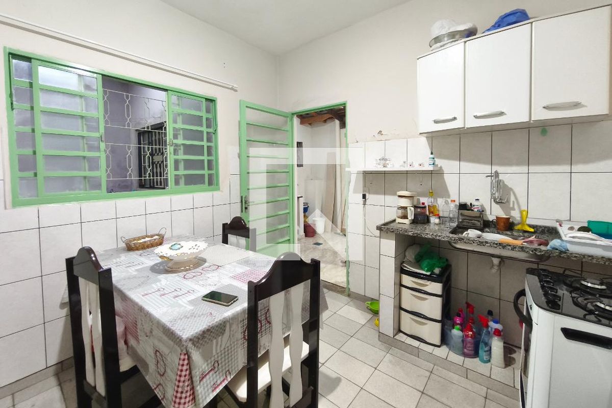 Casa à Venda - Swiss Park, 2 Quartos,  74 m2 em , Campinas - sp | SoloBR