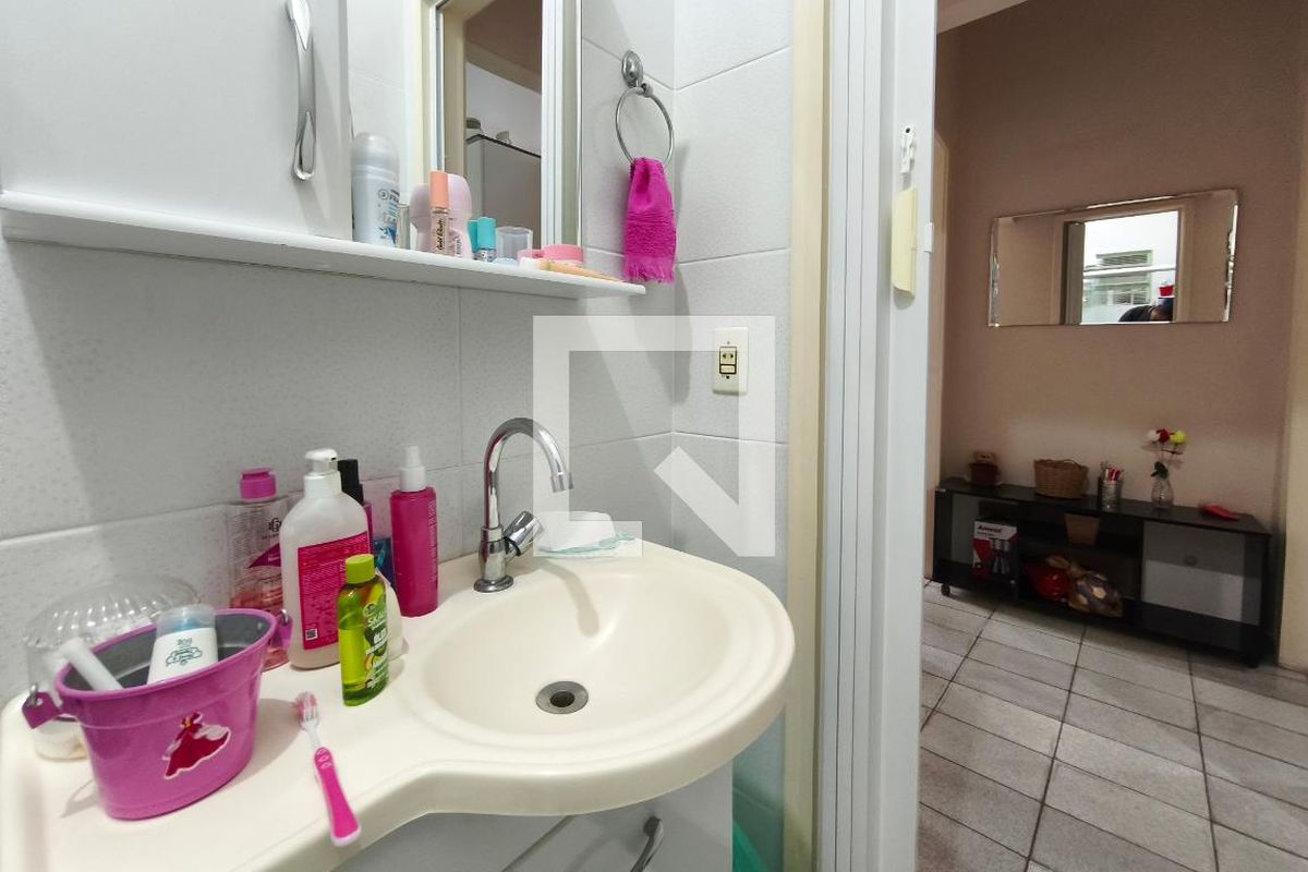 Casa à Venda - Swiss Park, 2 Quartos,  74 m2 em , Campinas - sp | SoloBR