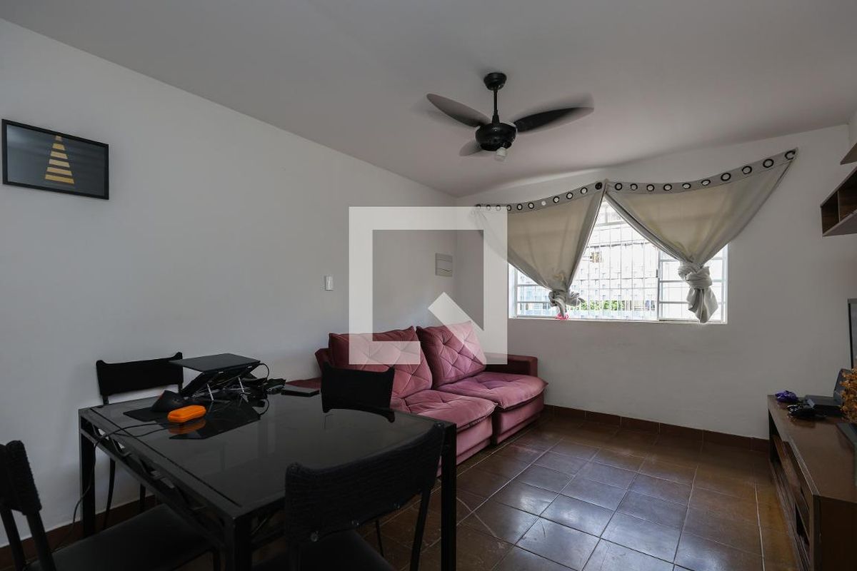 Casa, 2 quartos, 141 m² - Foto 1