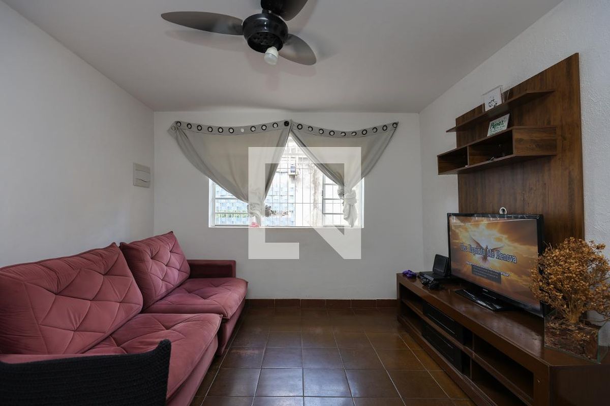 Casa, 2 quartos, 141 m² - Foto 2
