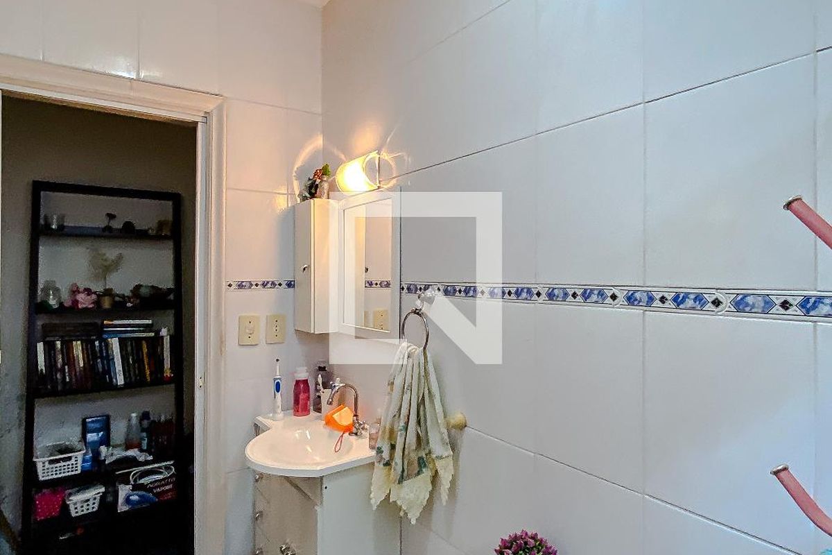 Casa, 5 quartos, 240 m² - Foto 57