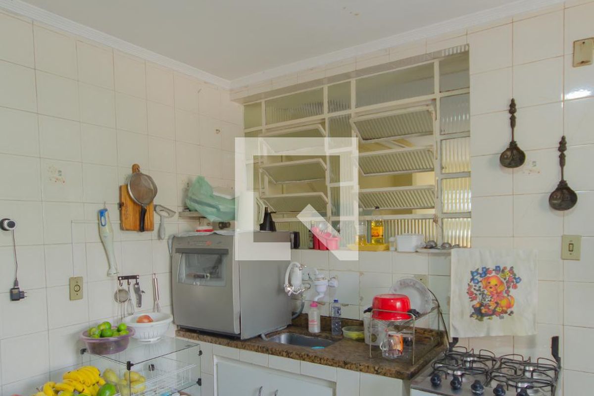 Casa, 4 quartos, 200 m² - Foto 29
