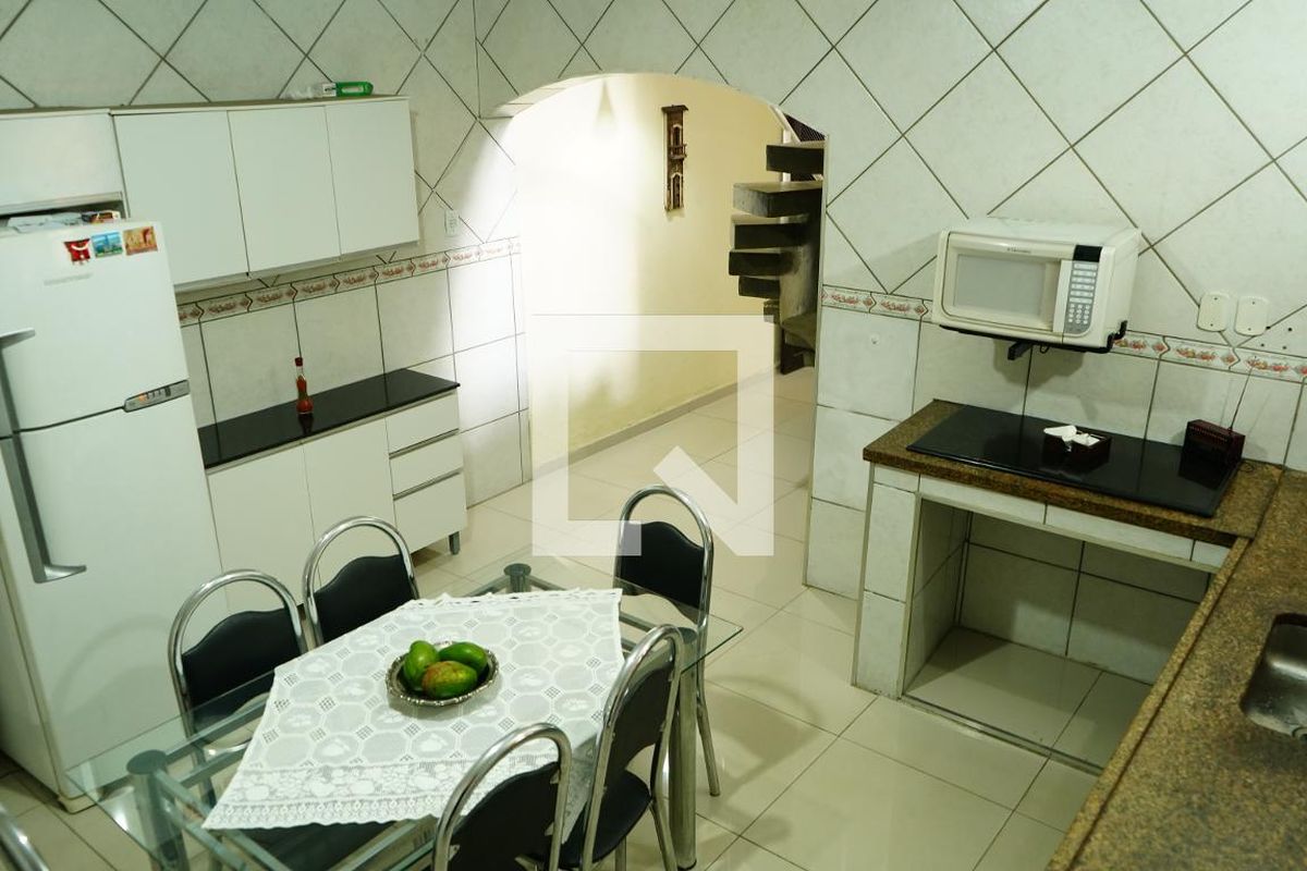 Casa, 5 quartos, 198 m² - Foto 40