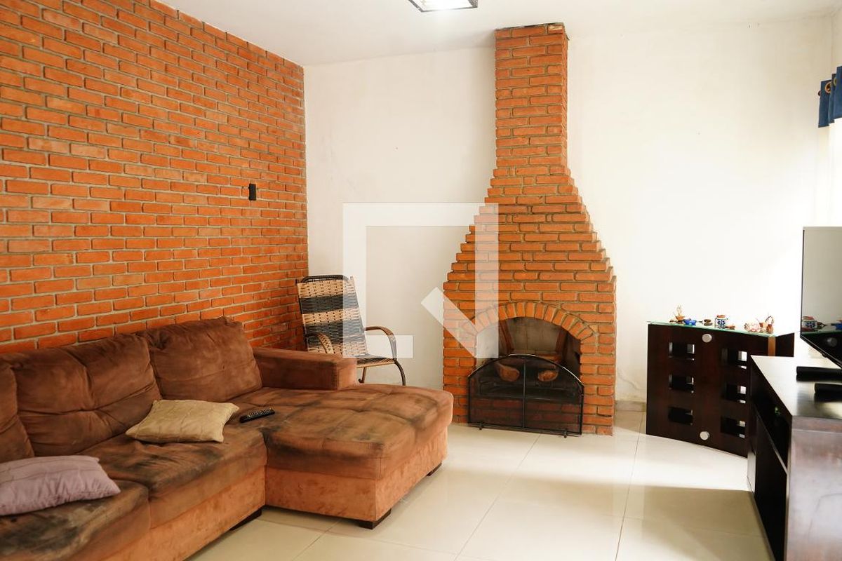 Casa, 5 quartos, 198 m² - Foto 1