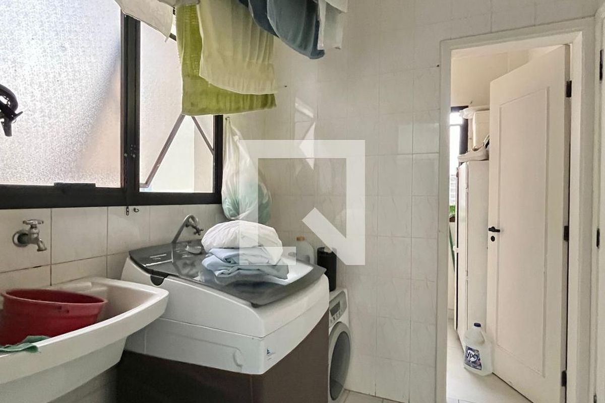 Apartamento à Venda - Cambuí, 2 Quartos,  121 m2 em , Campinas - sp | SoloBR