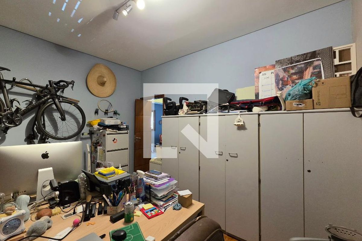 Casa, 3 quartos, 270 m² - Foto 33