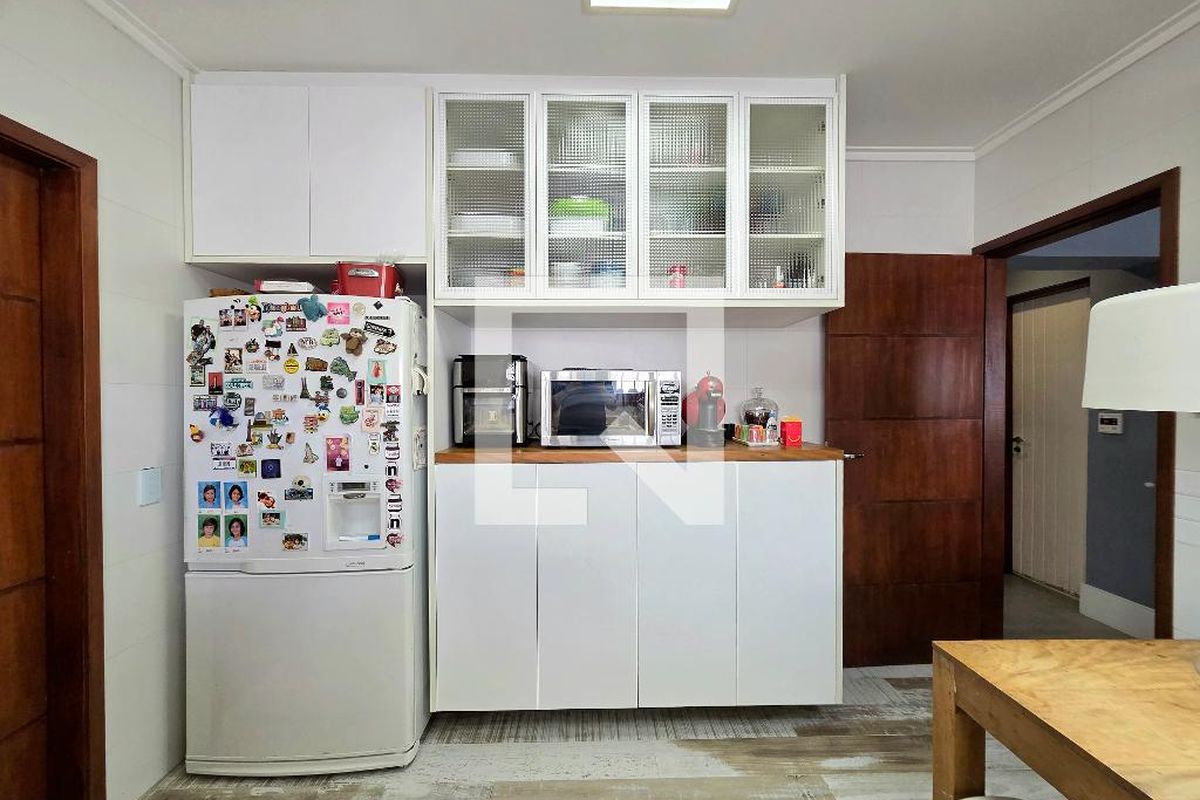 Casa, 3 quartos, 270 m² - Foto 40