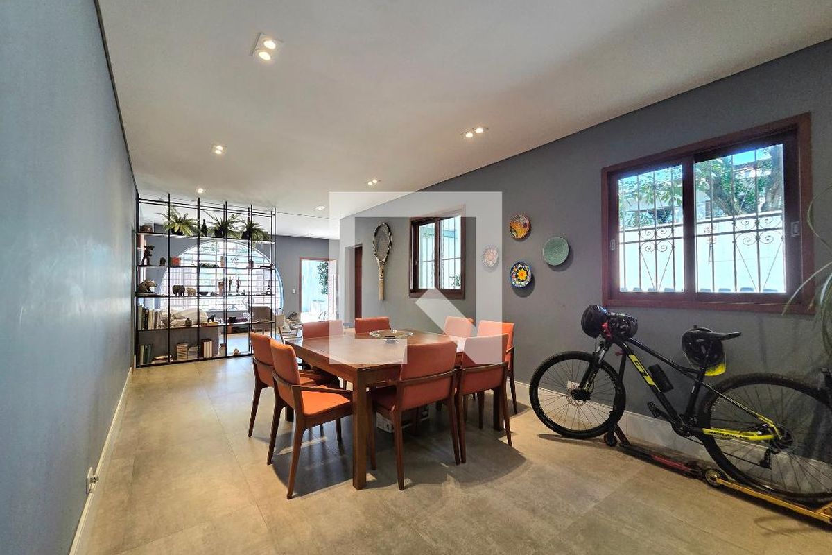 Casa, 3 quartos, 270 m² - Foto 11