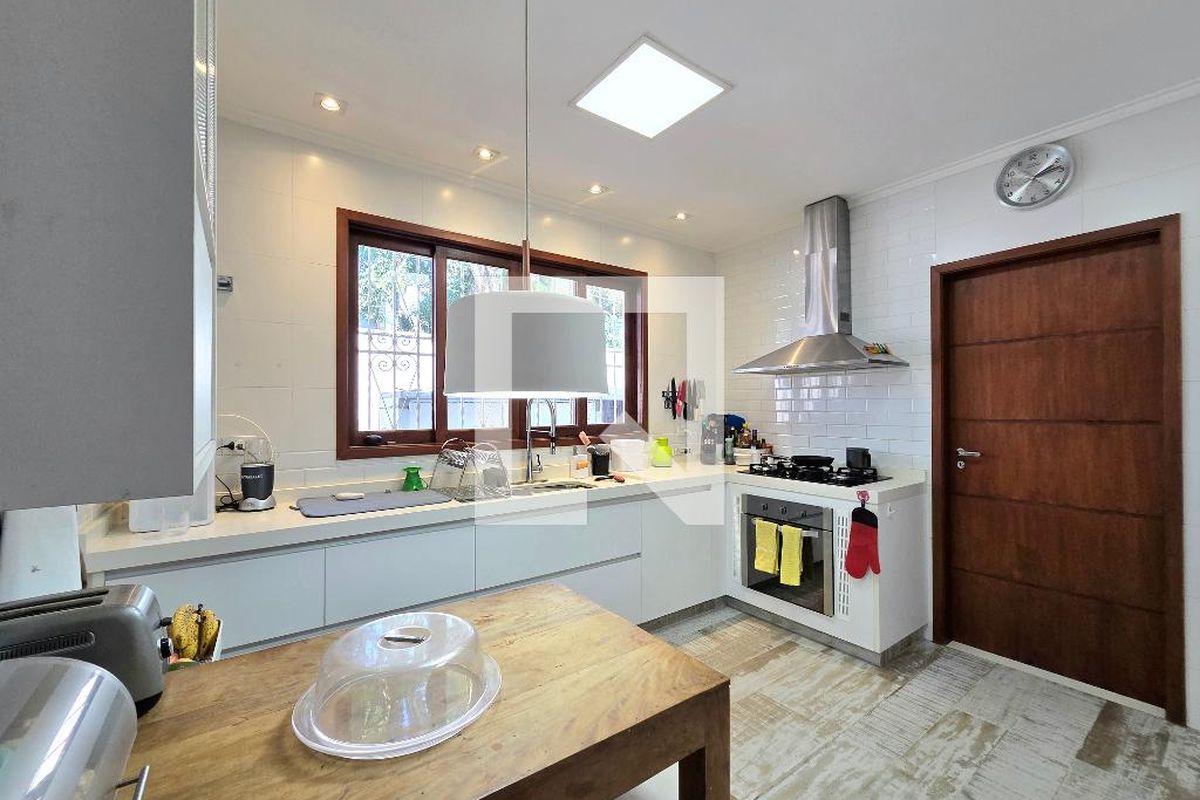 Casa, 3 quartos, 270 m² - Foto 35