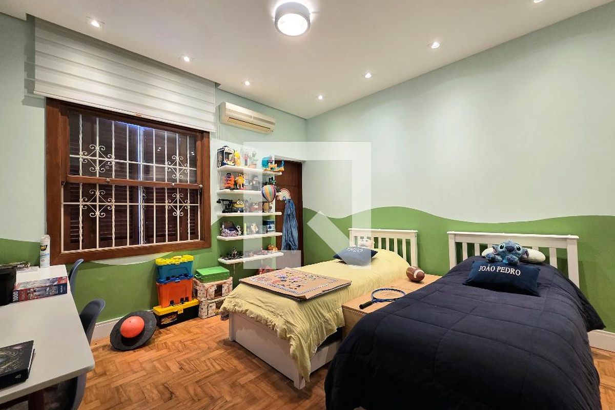 Casa, 3 quartos, 270 m² - Foto 25
