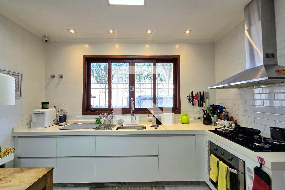 Casa, 3 quartos, 270 m² - Foto 39