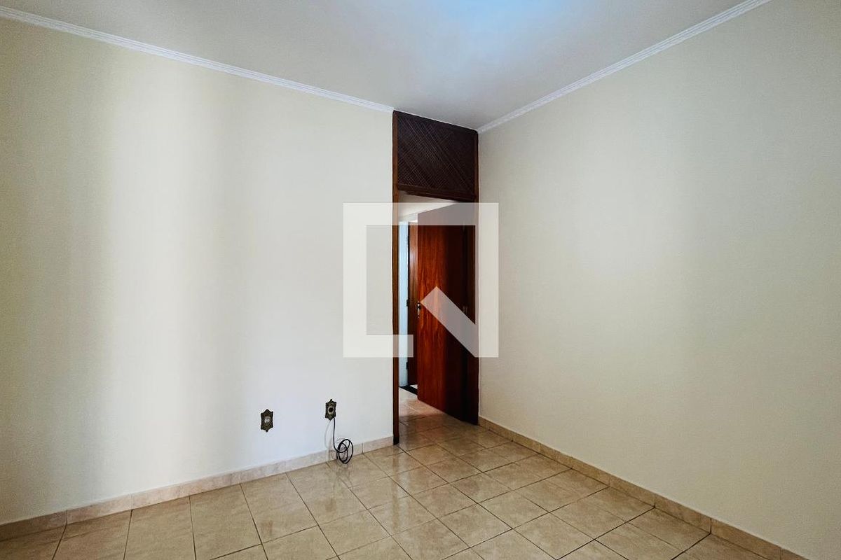 Casa, 3 quartos, 151 m² - Foto 1