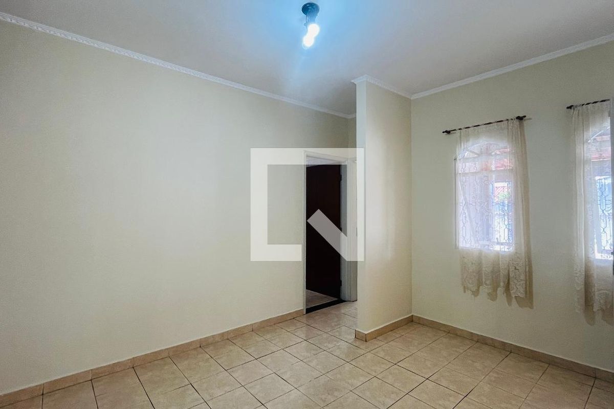 Casa, 3 quartos, 151 m² - Foto 2