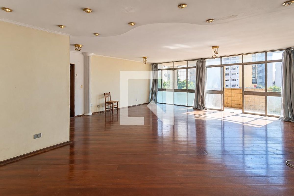 Apartamento, 3 quartos, 193 m² - Foto 1